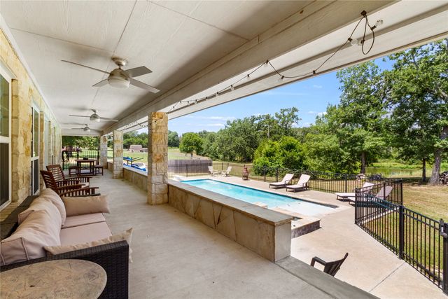 151 Tall Oaks, Streetman, TX 75859