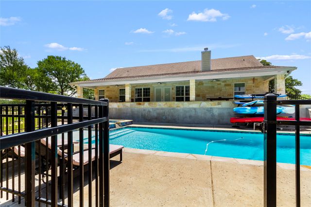 151 Tall Oaks, Streetman, TX 75859