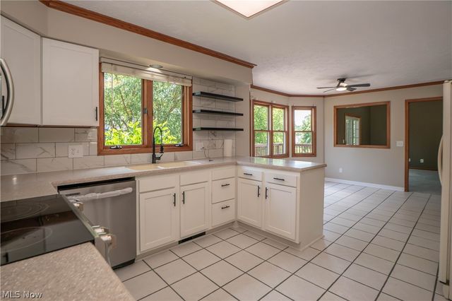 6104 Shipslanding Avenue NW, Canton, OH 44718