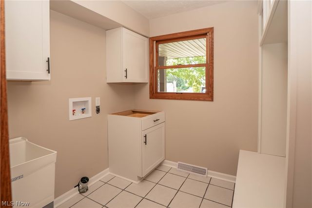 6104 Shipslanding Avenue NW, Canton, OH 44718