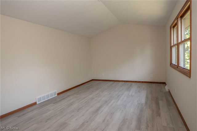 6104 Shipslanding Avenue NW, Canton, OH 44718