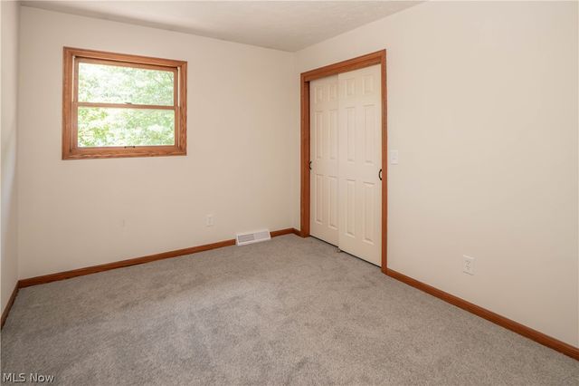 6104 Shipslanding Avenue NW, Canton, OH 44718