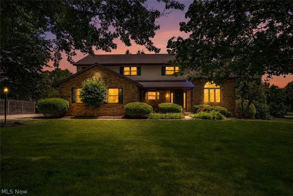 6104 Shipslanding Avenue NW, Canton, OH 44718