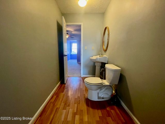 4442 Southbridge Ct, Louisville, KY 40272