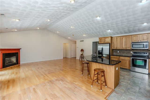 167 Cranberry Ridge Road, Glocester, RI 02857