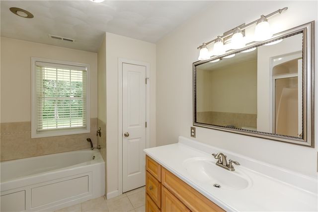 167 Cranberry Ridge Road, Glocester, RI 02857