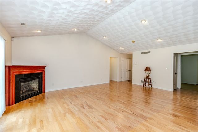 167 Cranberry Ridge Road, Glocester, RI 02857