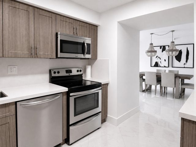 3600 MYSTIC POINTE Drive 608, Aventura, FL 33180
