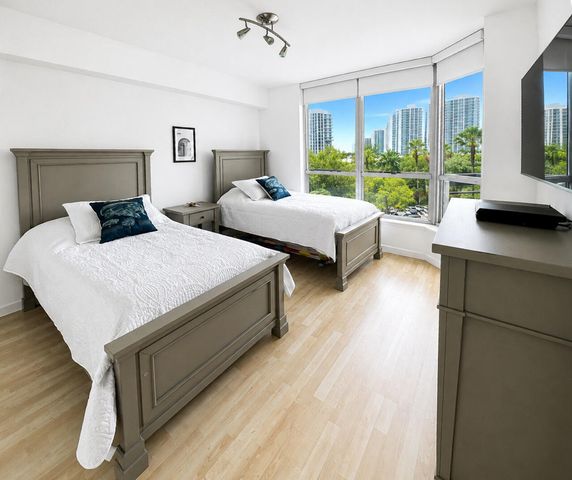 3600 MYSTIC POINTE Drive 608, Aventura, FL 33180
