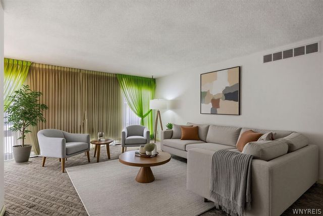 569 Woodstock Avenue, Tonawanda, NY 14150