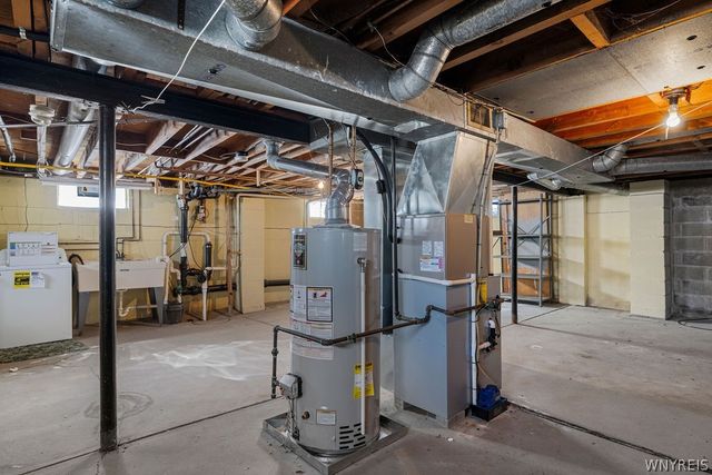 569 Woodstock Avenue, Tonawanda, NY 14150