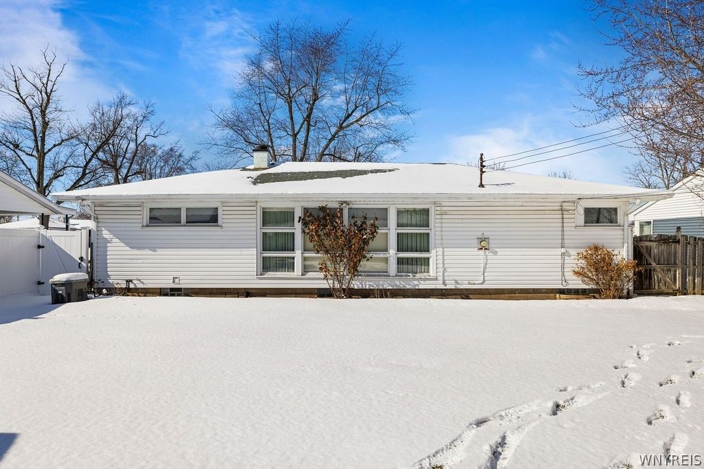 569 Woodstock Avenue, Tonawanda, NY 14150