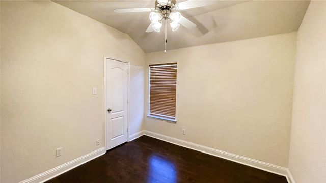 8108 Tierra Del Sol Road, Arlington, TX 76002