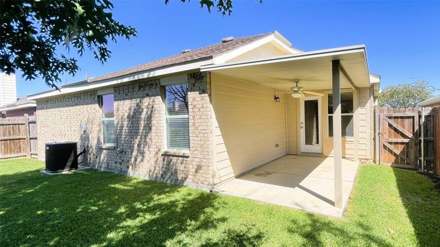 8108 Tierra Del Sol Road, Arlington, TX 76002