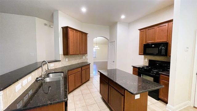 8108 Tierra Del Sol Road, Arlington, TX 76002