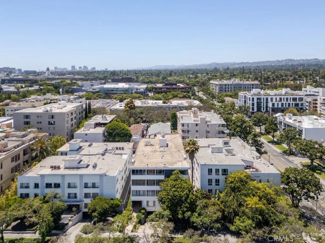 419 N Oakhurst Drive 102, Beverly Hills, CA 90210