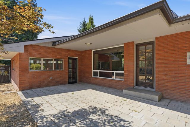 1210 E 17TH Ave, Spokane, WA 99203