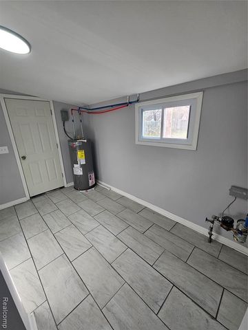 13870 Ida Avenue, Warren, MI 48089