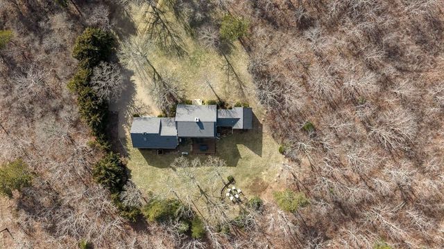 2 Bold Meadow Road, Edgartown, MA 02539