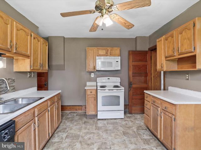 231 N N ALLISON STREET #1, Greencastle, PA 17225