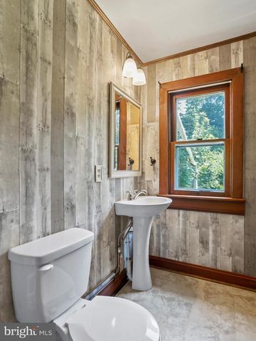 231 N N ALLISON STREET #1, Greencastle, PA 17225