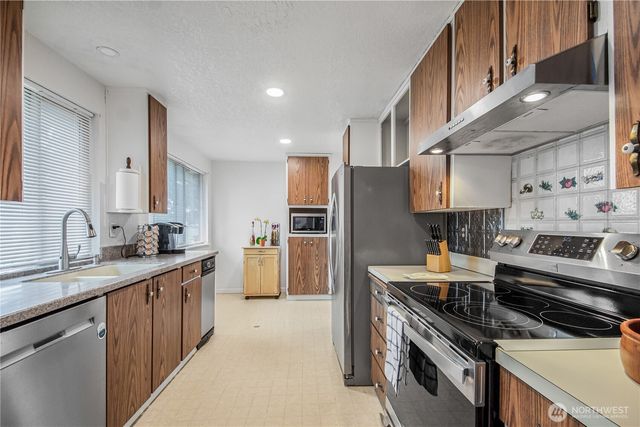 1104 134th Street Ct S, Tacoma, WA 98444