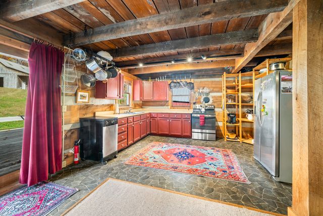 3399 W Cottonwood Road, Nashville, IN 47448