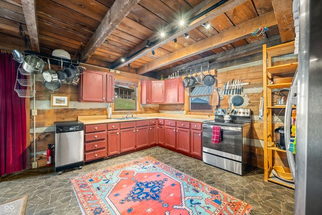 3399 W Cottonwood Road, Nashville, IN 47448