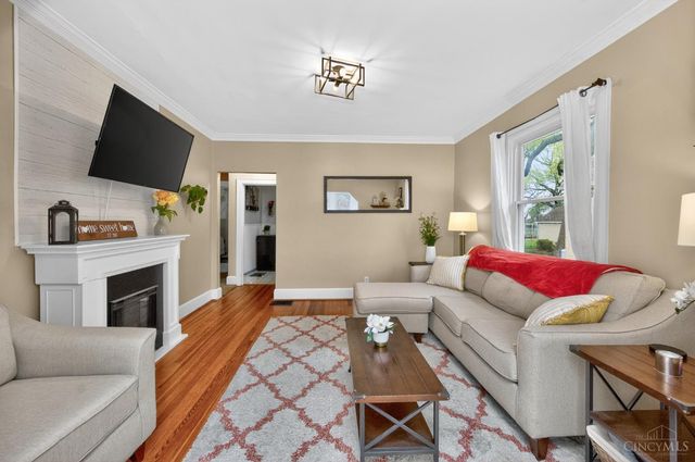 4345 Clifford Road, Deer Park, OH 45236