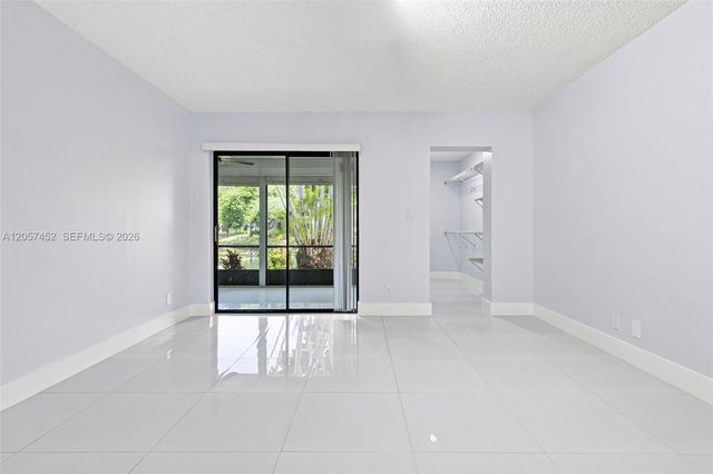 3895 N Carambola Cir N 29128, Coconut Creek, FL 33066