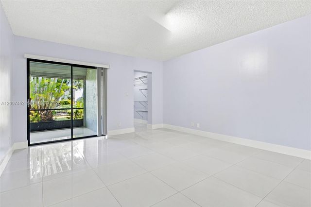 3895 N Carambola Cir N 29128, Coconut Creek, FL 33066