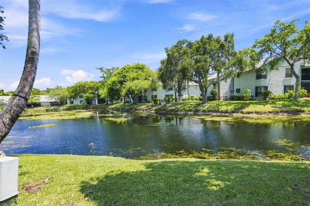 3895 N Carambola Cir N 29128, Coconut Creek, FL 33066