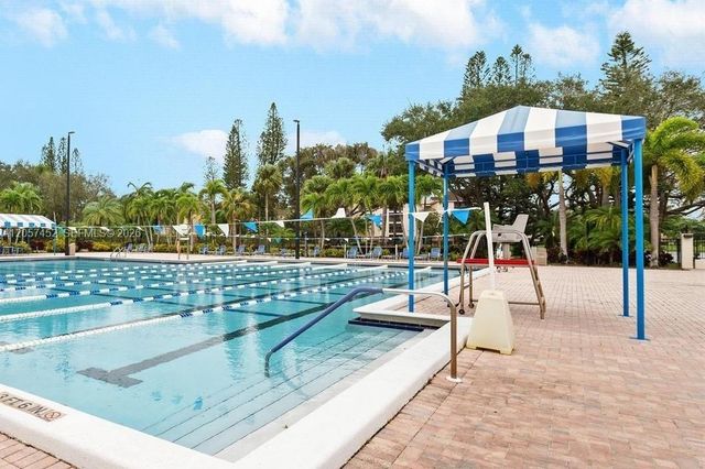 3895 N Carambola Cir N 29128, Coconut Creek, FL 33066