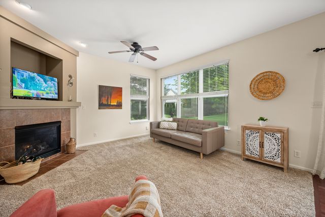629 Buckboard Lane, Sycamore, IL 60178