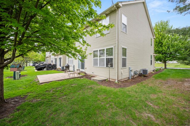 629 Buckboard Lane, Sycamore, IL 60178