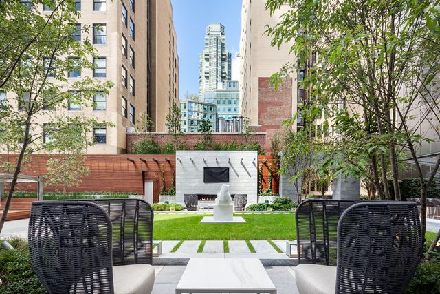 217 W 57th St Apt 66N, New York City, NY 10019
