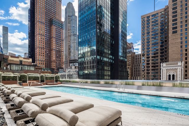 217 W 57th St Apt 66N, New York City, NY 10019
