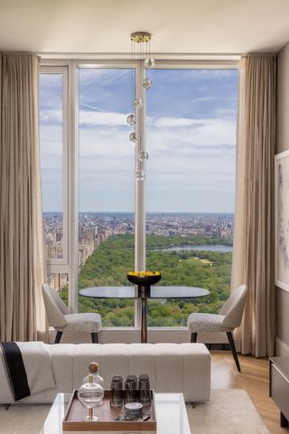 217 W 57th St Apt 66N, New York City, NY 10019