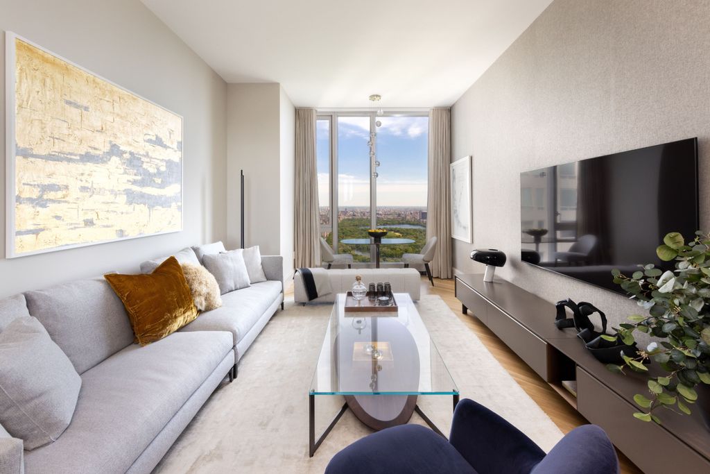 217 W 57th St Apt 66N, New York City, NY 10019