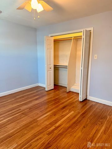 100 New York Avenue, Metuchen, NJ 08840