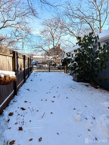 100 New York Avenue, Metuchen, NJ 08840