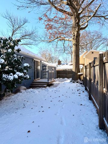 100 New York Avenue, Metuchen, NJ 08840