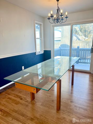 100 New York Avenue, Metuchen, NJ 08840