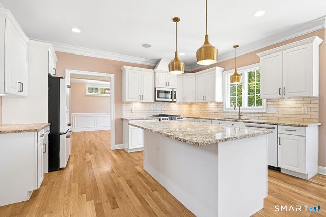 154 North Street, Milford, CT 06460