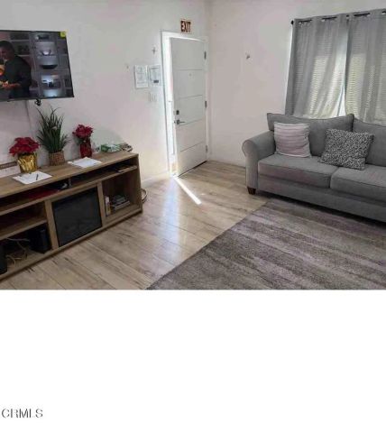 10619 S Felton Ave Avenue, Inglewood, CA 90304