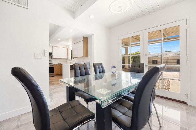 971 E San Lucas Road, Palm Springs, CA 92264