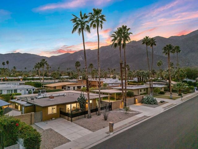 971 E San Lucas Road, Palm Springs, CA 92264