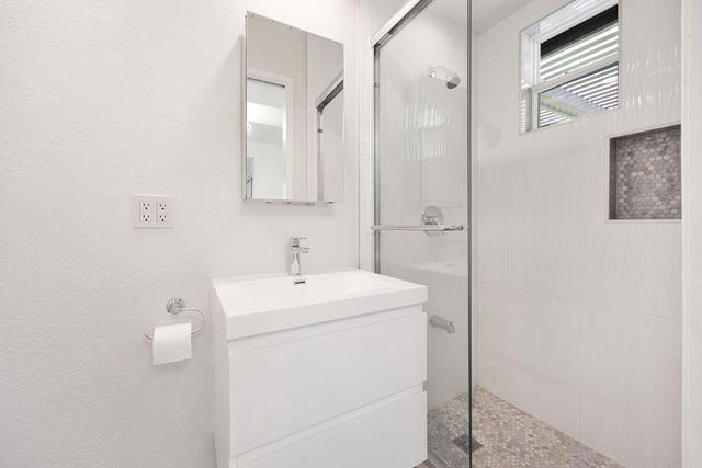 971 E San Lucas Road, Palm Springs, CA 92264