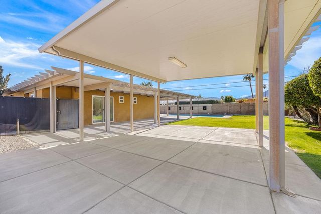 971 E San Lucas Road, Palm Springs, CA 92264