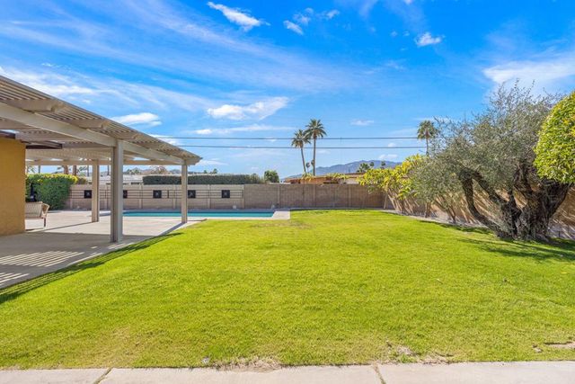 971 E San Lucas Road, Palm Springs, CA 92264